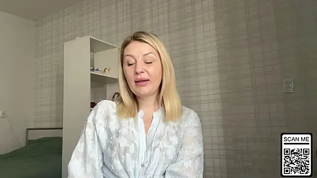 Blondie xoxoxo online show from 17, 2, 2026