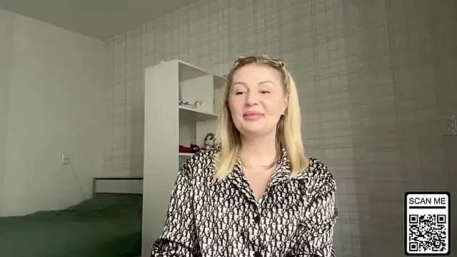 Blondie xoxoxo online show from 18, 2, 2026