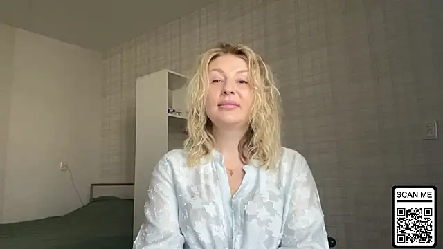 Blondie xoxoxo online show from 13, 3, 2026