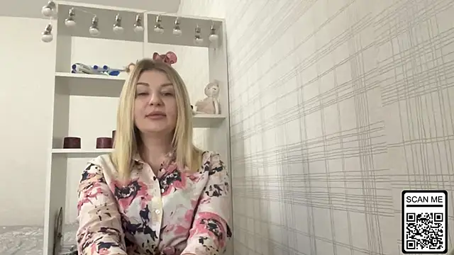 Blondie xoxoxo online show from 13, 1, 2026