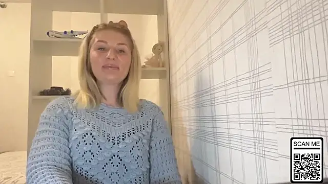 Blondie xoxoxo online show from 28, 11, 2025