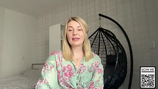 Blondie xoxoxo online show from 26, 3, 2026