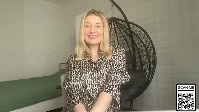 Blondie xoxoxo online show from 12, 4, 2026