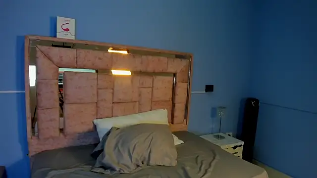 LICKY LOV online show from 12, 9, 2025