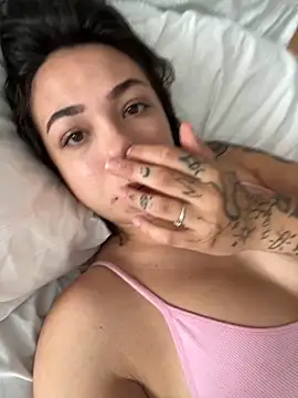 Kitty5348 online show from 10, 10, 2025