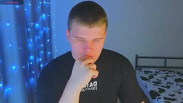 kittenmurr online show from 26, 11, 2025