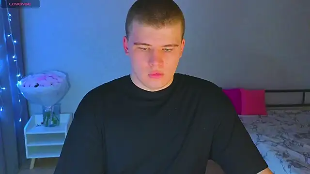 kittenmurr online show from 20, 10, 2025