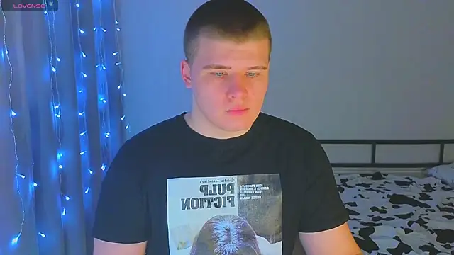 kittenmurr online show from 22, 11, 2025