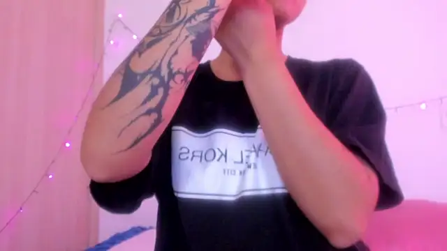 Abby roussee online show from 19, 11, 2025