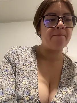 Snapshot of Blair_Bunnyy chatting on 10, 9, 2025 Blair Bunnyy online show from 10, 9, 2025