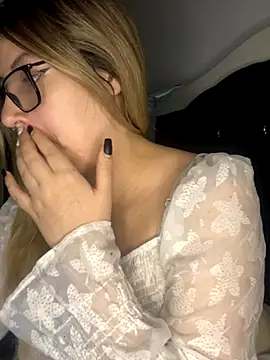 Blair Bunnyy online show from 2, 12, 2025