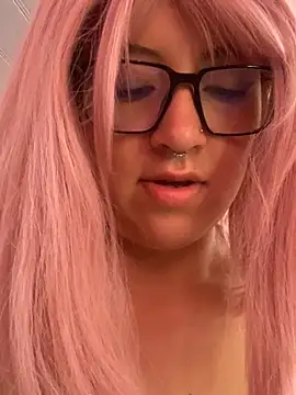 Snapshot of Blair_Bunnyy chatting on 10, 9, 2025 Blair Bunnyy online show from 10, 9, 2025