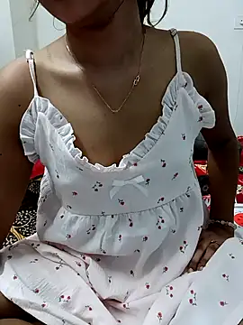 Snapshot of Cutie_Shruti chatting on 21, 9, 2025 Cutie Shruti online show from 21, 9, 2025