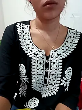Snapshot of Cutie_Shruti chatting on 26, 9, 2025 Cutie Shruti online show from 26, 9, 2025