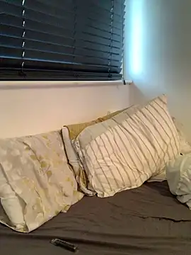 Charsworld online show from 18, 4, 2026