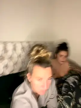 Charsworld online show from 3, 12, 2025