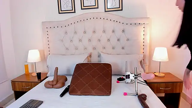 natasha moreno online show from 7, 1, 2026