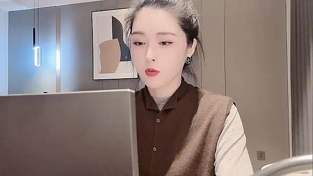 Ianxuan online show from 16, 10, 2025