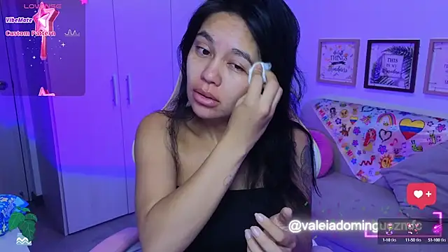 Valeria Red  online show from 9, 9, 2025