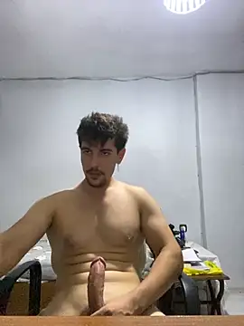 Snapshot of 23cmturkishD chatting on 9, 9, 2025 23cmturkishD online show from 9, 9, 2025
