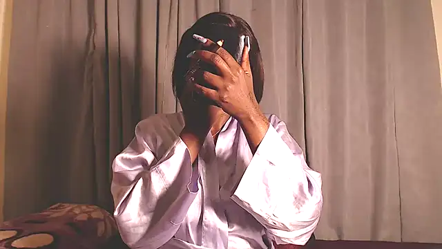 Snapshot of Yummychoklit chatting on 20, 10, 2025 Yummychoklit online show from 20, 10, 2025