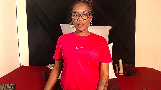 Yummychoklit online show from 12, 5, 2026
