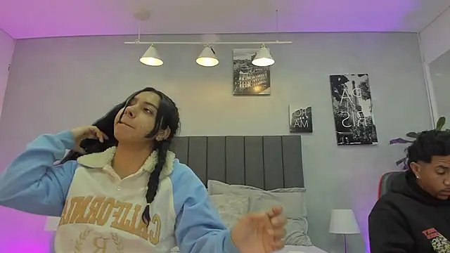 violet and myers online show from 21, 10, 2025