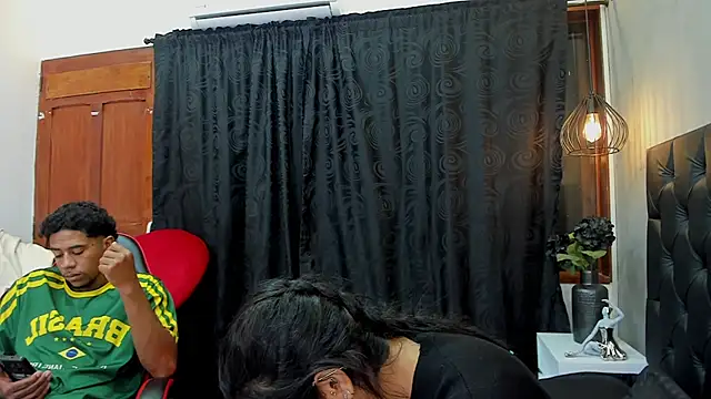 violet and myers online show from 27, 11, 2025