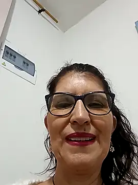 Snapshot of swity_foster chatting on 20, 11, 2025 swity foster online show from 20, 11, 2025