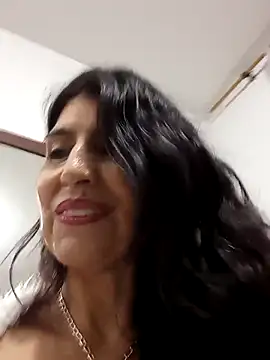 Snapshot of swity_foster chatting on 26, 10, 2025 swity foster online show from 26, 10, 2025