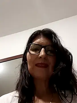 Snapshot of swity_foster chatting on 22, 10, 2025 swity foster online show from 22, 10, 2025