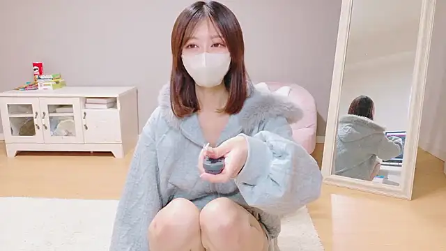 Yuna-ch online show from 22, 12, 2025