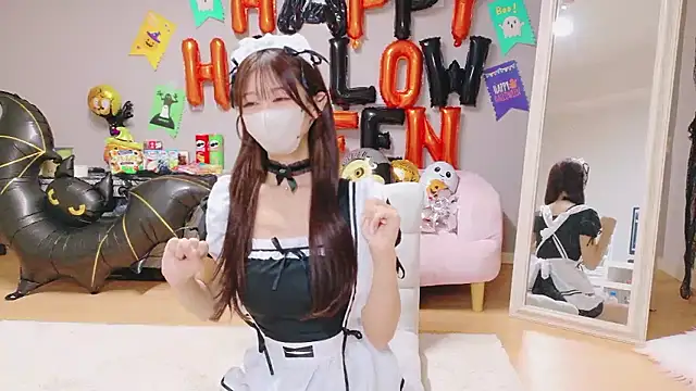 Yuna-ch online show from 25, 10, 2025