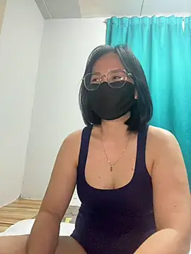 melyiaaa online show from 2, 12, 2025