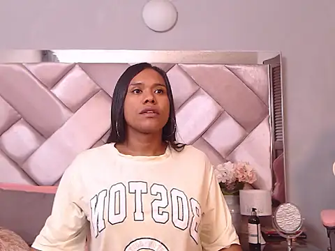 Snapshot of Ashleyroberst chatting on 18, 10, 2025 Ashleyroberst online show from 18, 10, 2025