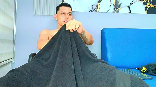 MARCUS SMITHH1 online show from 11, 11, 2025