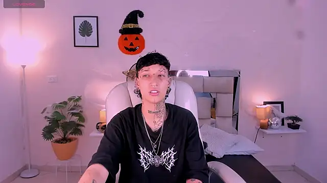 Luci Rose online show from 23, 10, 2025