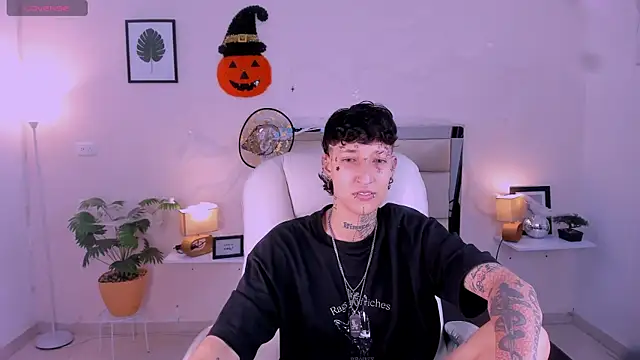 Luci Rose online show from 22, 10, 2025