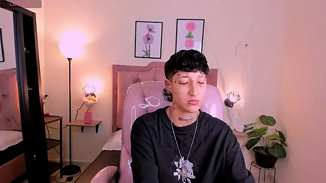 Luci Rose online show from 5, 10, 2025