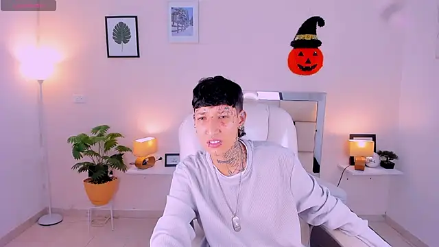 Luci Rose online show from 8, 10, 2025