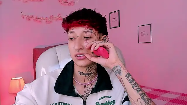 Luci Rose online show from 14, 2, 2026