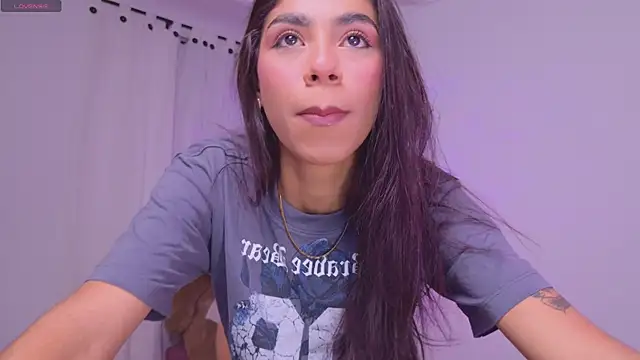 BrunetteAdams001 online show from 5, 2, 2026