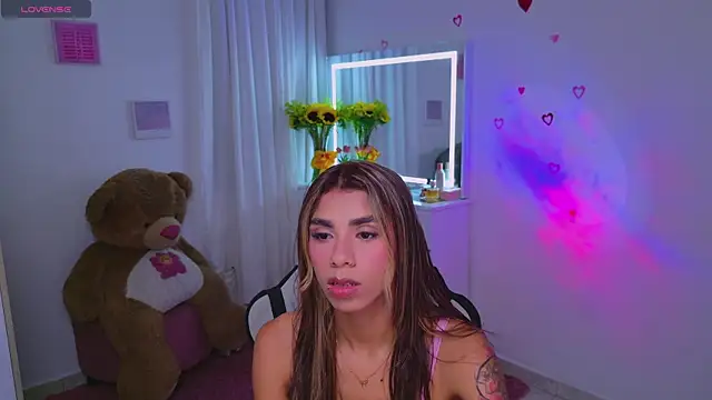 BrunetteAdams001 online show from 7, 6, 2026