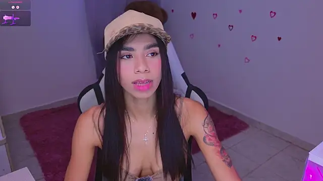 BrunetteAdams001 online show from 22, 2, 2026