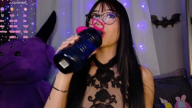 Shar Succubus online show from 1, 10, 2025