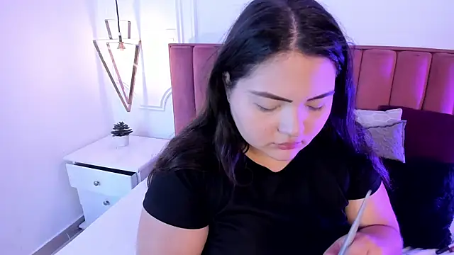 Tessa Sinclaire online show from 13, 10, 2025