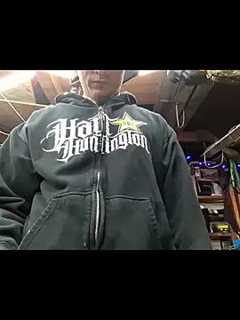 twistafatpipe online show from 11, 2, 2026