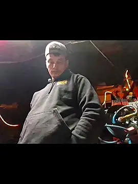 twistafatpipe online show from 17, 10, 2025