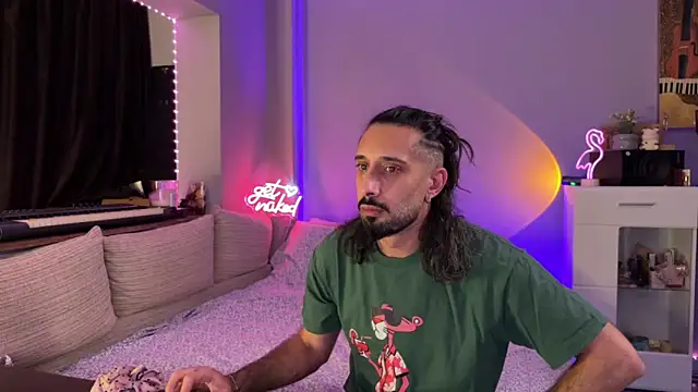 Secret Lovers1 online show from 1, 6, 2026