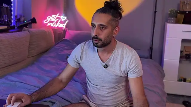 Secret Lovers1 online show from 10, 4, 2026